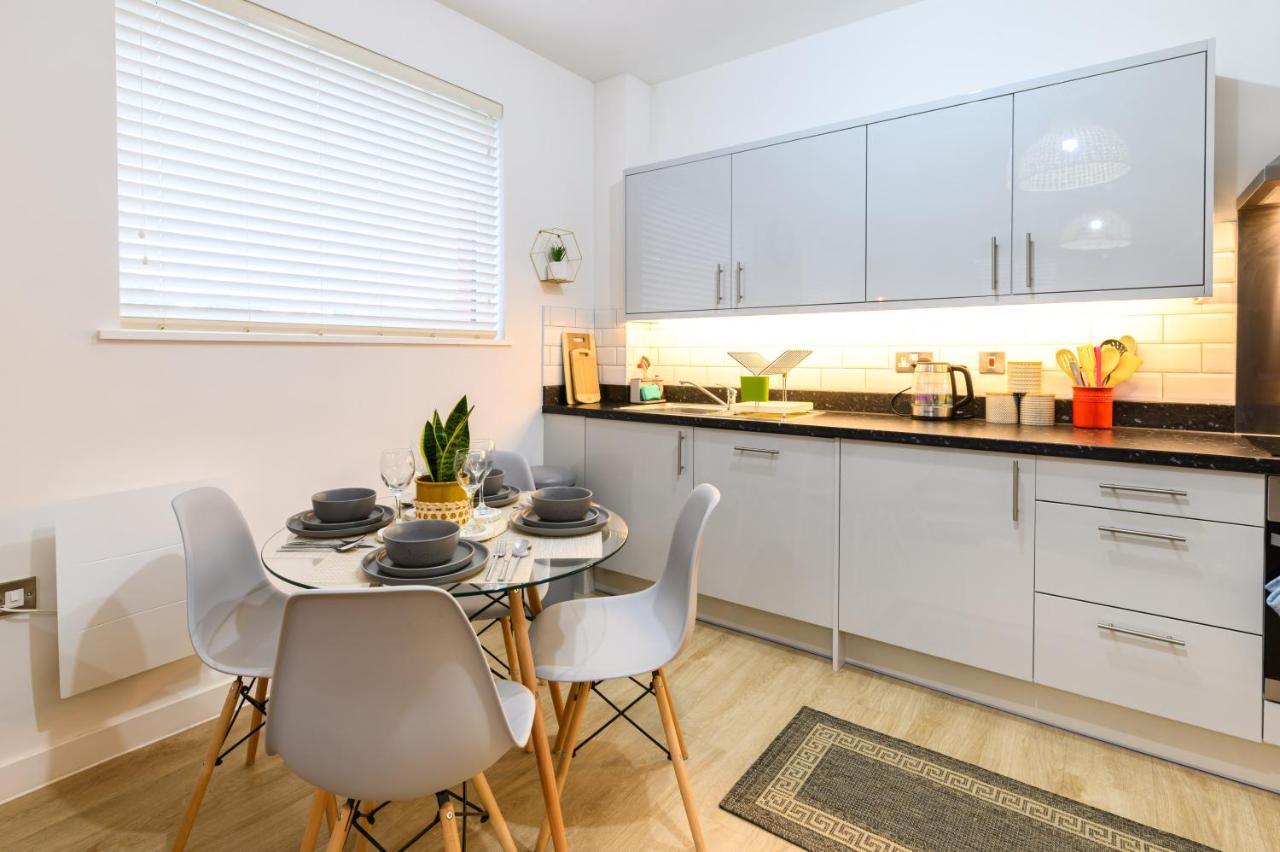 Comfy & Homely 2Bed Apartment - 5 Star Location Манчестер Екстер'єр фото